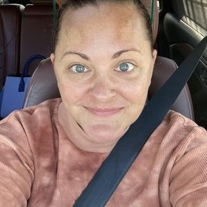 Meet your Posher, Katelyn
